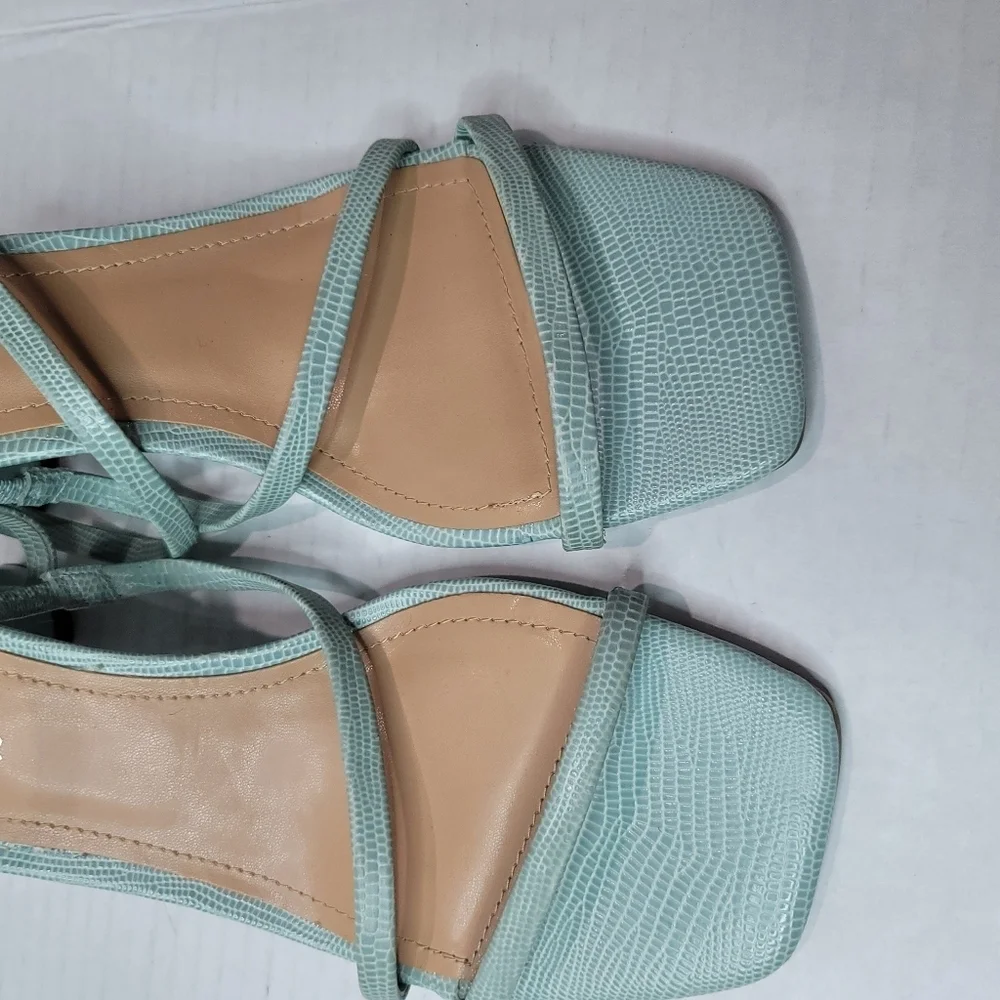 Marc Fisher Aliana 2 Strappy Heeled Sandals Size 6.5 - Picture 4 of 11